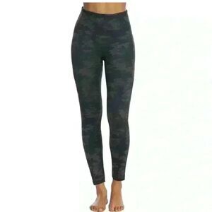 SPANX | Dark Camo Print Seamless Leggings Women’s Size Large